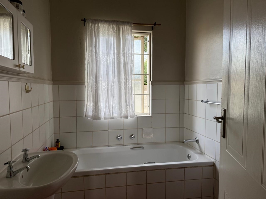 3 Bedroom Property for Sale in Waterval East North West